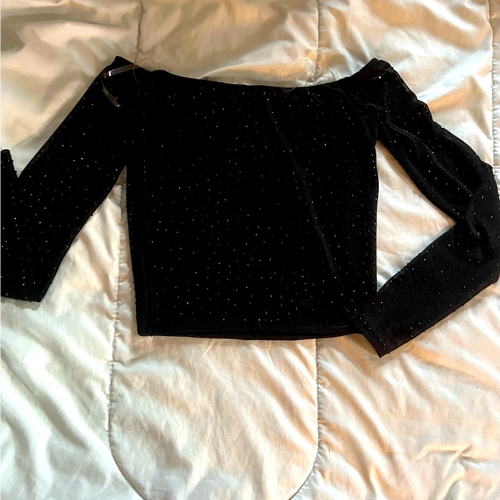 NWT Off the Shoulder Gem Top